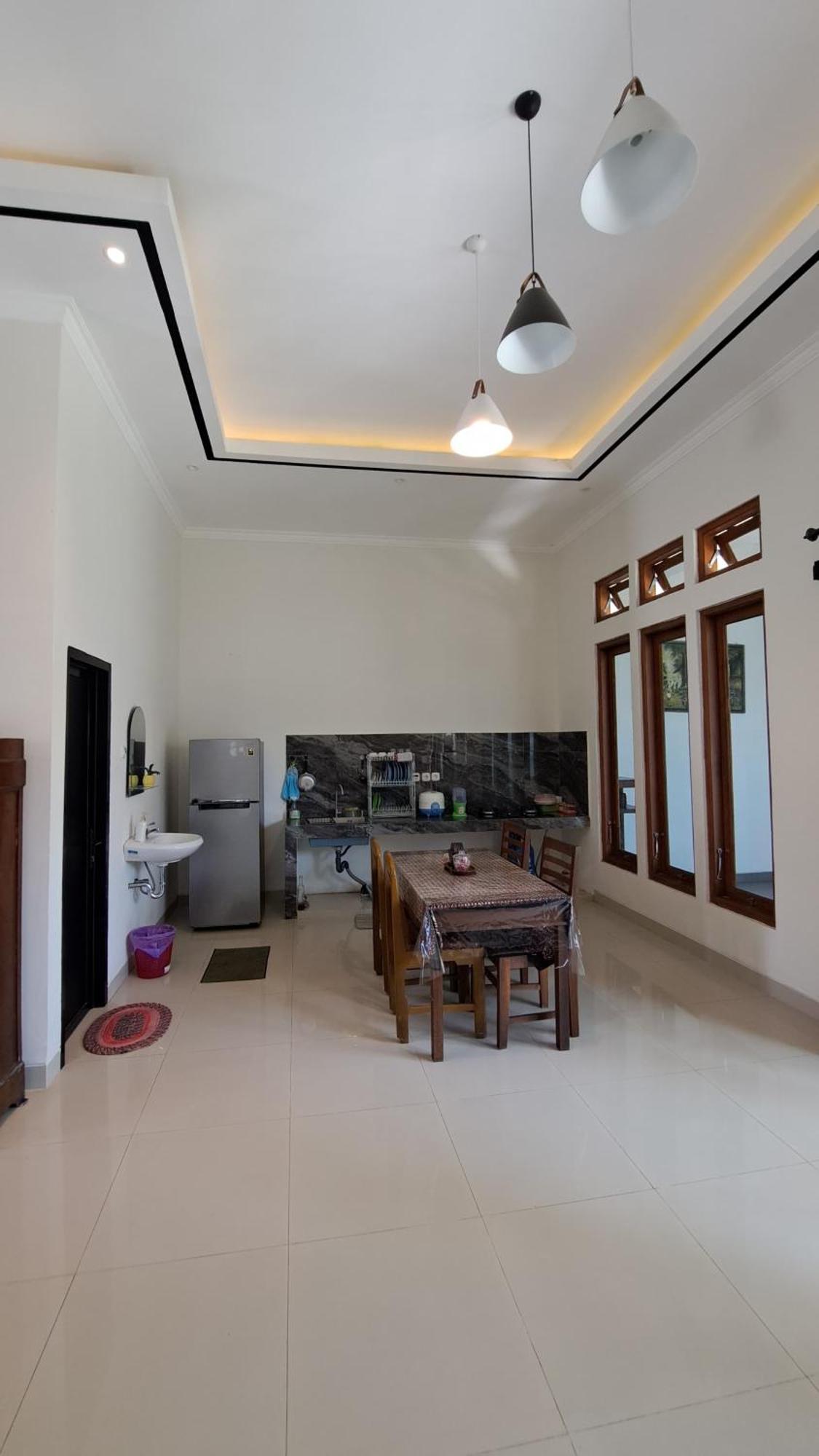 Family Homestay Near Malioboro Yogyakarta Exterior photo
